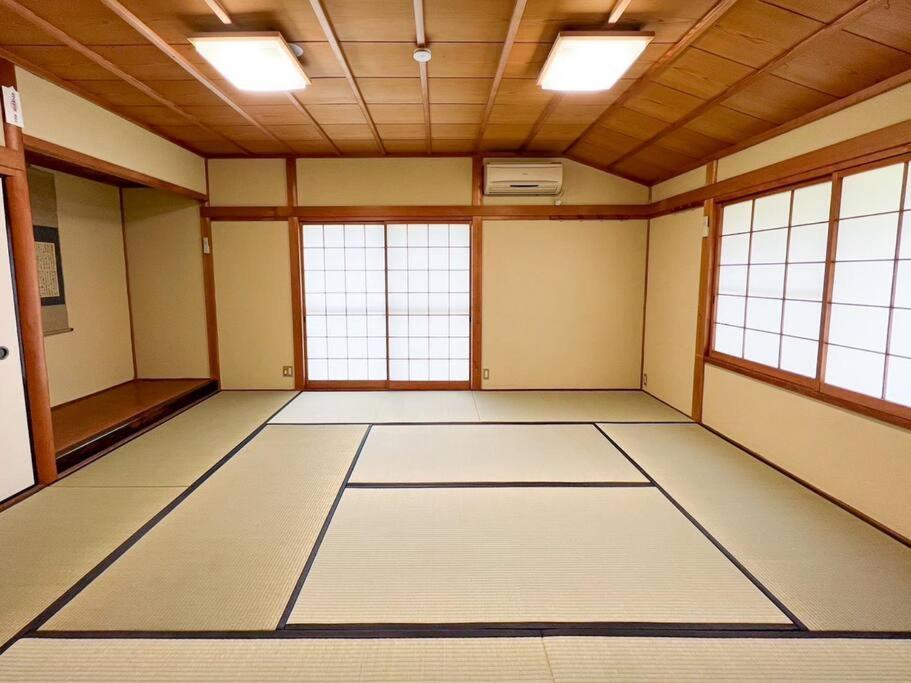 Ferienwohnung ひねもす101:宇野駅から車で5分 直島へ 最大8名様 古民家 Tamana Exterior foto