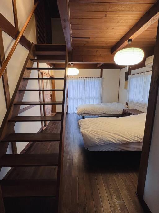 Ferienwohnung ひねもす101:宇野駅から車で5分 直島へ 最大8名様 古民家 Tamana Exterior foto